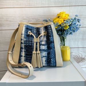 NWT Spartina 449 Vivian Drawstring Crossbody in Oyster Factory Tides